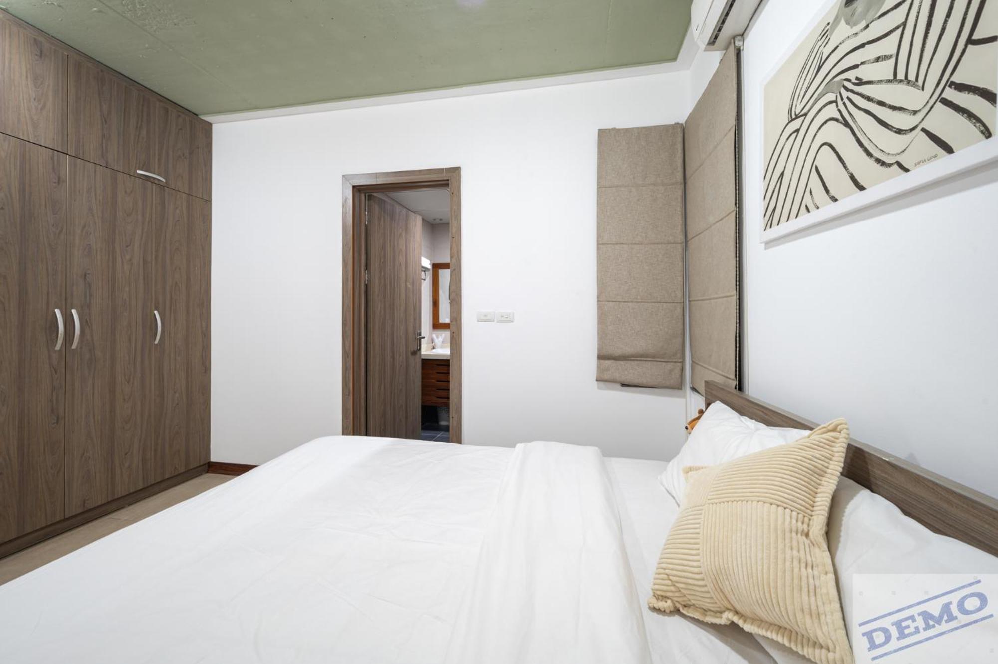 Luxe Paradise 80 Tu Hoa Apartment Hanoi
